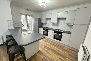 6 bed flat, Schuster Road, Victoria Park, Manchester, M145PE - Image 4